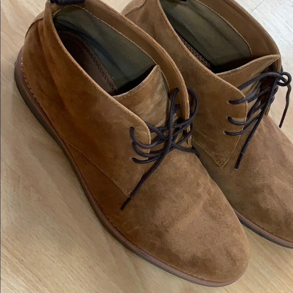 Boot - Picture 2 of 8